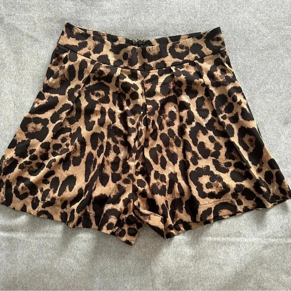 Hayden LA leopard high rise shorts size L - Picture 3 of 9